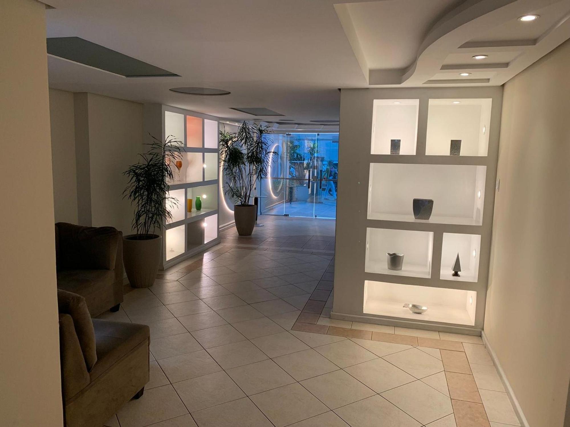 Apto Na Av Brasil Frente Ao Shopping,4Min Da Praia Balneario Camboriu Luaran gambar
